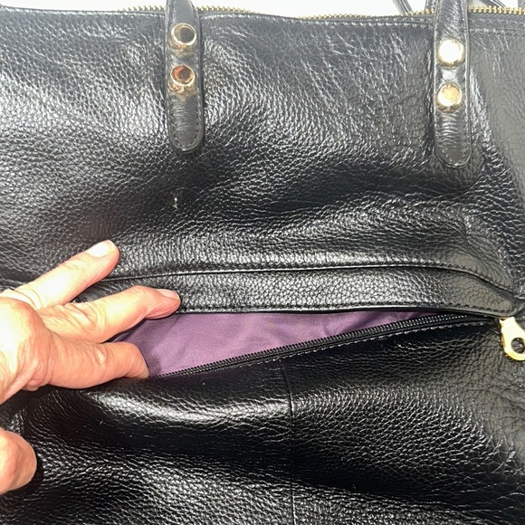 Spacious Black Leather Tote with Textured Finish - Picture 14 of 16